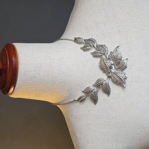 Oasis Uk Vintage Silver Tone Leaf Hinged Faux Crystal Necklace Antique Effect